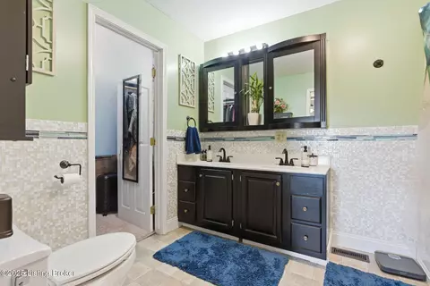 Bath - 285 Peachtree St, Upton, KY 42784 photo 1 of 5