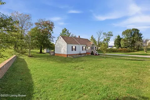 Exterior - 285 Peachtree St, Upton, KY 42784 photo 20 of 22