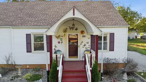 Exterior - 285 Peachtree St, Upton, KY 42784 photo 14 of 22