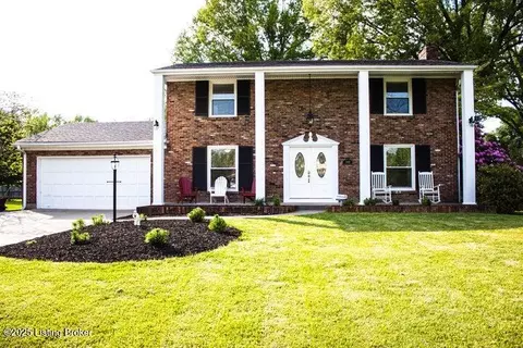 3811 Gaywood Dr, Louisville, KY 40272