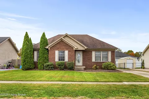 685 Tecumseh Dr, Shepherdsville, KY 40165