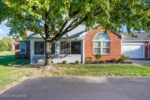 3806 Village Green Dr, Louisville, KY 40299