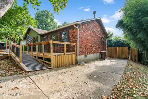2008 Millgate Rd, Louisville, KY 40223