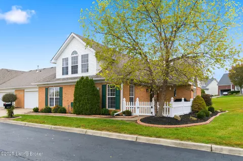 1071 Rosewood Pl, La Grange, KY 40031
