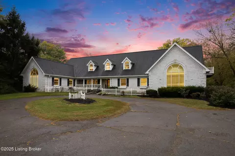 310 Mill Stream Pl, Lyndon, KY 40222