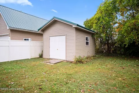 4908 Ruby Way, Shepherdsville, KY 40165 photo 16