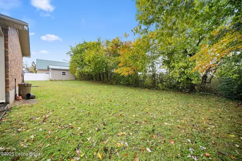 4908 Ruby Way, Shepherdsville, KY 40165 photo 12