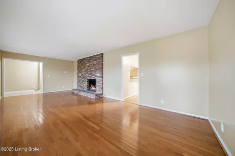 4908 Ruby Way, Shepherdsville, KY 40165 photo 25
