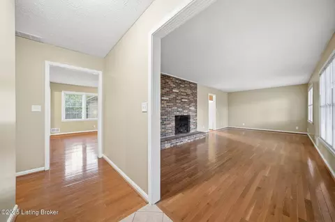 4908 Ruby Way, Shepherdsville, KY 40165 photo 20