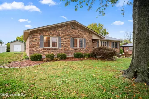4908 Ruby Way, Shepherdsville, KY 40165 photo 3