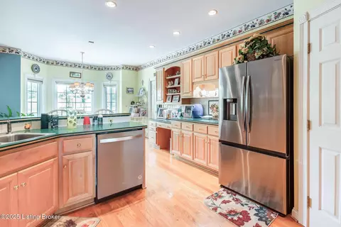 Kitchen - 407 Stanton Way, Pendleton, KY 40055 photo 4 of 7