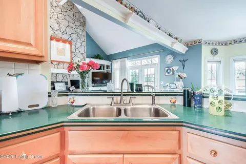 Kitchen - 407 Stanton Way, Pendleton, KY 40055 photo 5 of 7