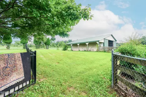 Exterior - 407 Stanton Way, Pendleton, KY 40055 photo 23 of 30