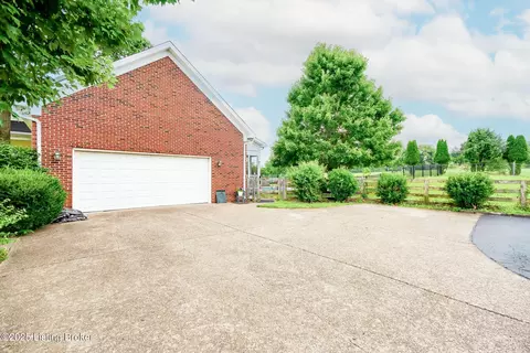 Exterior - 407 Stanton Way, Pendleton, KY 40055 photo 22 of 30