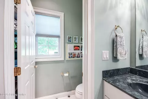 Bath - 407 Stanton Way, Pendleton, KY 40055 photo 4 of 10