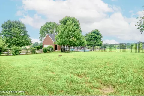 Exterior - 407 Stanton Way, Pendleton, KY 40055 photo 21 of 30