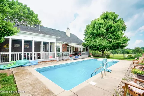 Exterior - 407 Stanton Way, Pendleton, KY 40055 photo 16 of 30