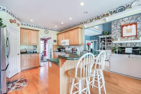 Kitchen - 407 Stanton Way, Pendleton, KY 40055 photo 2 of 7