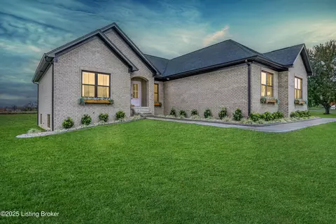294 Riverchase Dr, Mount Washington, KY 40047