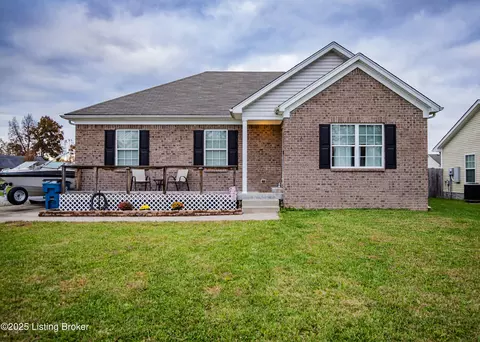 811 Tecumseh Dr, Shepherdsville, KY 40165