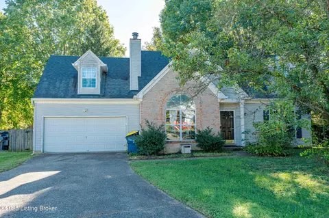8608 Raintree Cir, Pewee Valley, KY 40056
