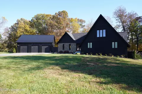 3911 Hambletonian Rd, La Grange, KY 40031