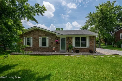 1008 E Mialback Way, Crestwood, KY 40014