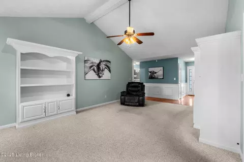 Living - 172 Kevin Pl, Mount Washington, KY 40047 photo 3 of 4