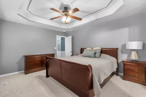 Bedroom - 172 Kevin Pl, Mount Washington, KY 40047 photo 2 of 4