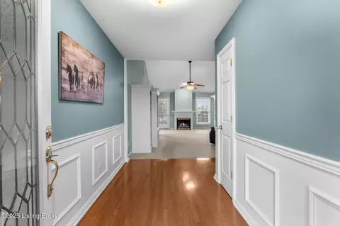 Entry Way - 172 Kevin Pl, Mount Washington, KY 40047 photo 1 of 5