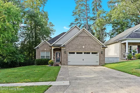 9402 Fernhill Dr, Louisville, KY 40291