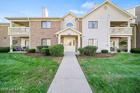 3805 Yardley Ct UNIT 207, Louisville, KY 40299