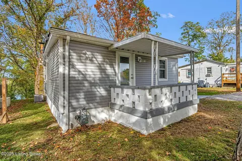 4510 River Front Dr, Louisville, KY 40216