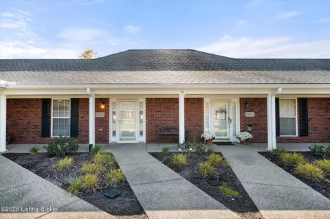 10004 Chenoweth Vista Way, Louisville, KY 40299