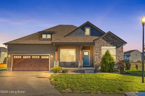 152 Williamsburg Ct, Mount Washington, KY 40047
