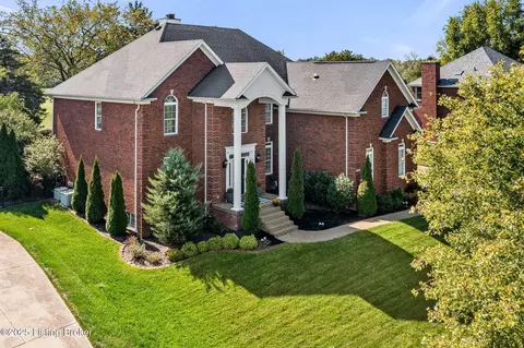 1606 Mahogany Run Dr, La Grange, KY 40031
