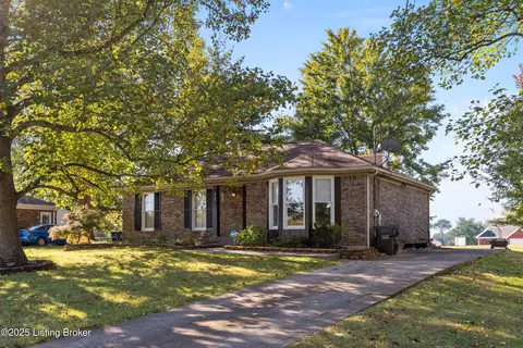 533 Delaina Dr, Mount Washington, KY 40047