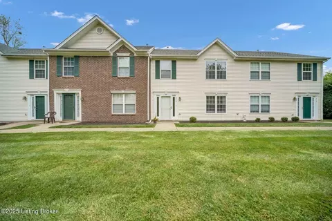 9415 Bayberry Green Ln, Louisville, KY 40291