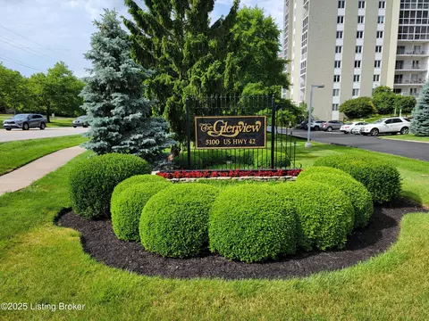 5100 Us-42 #423, Louisville, KY 40241