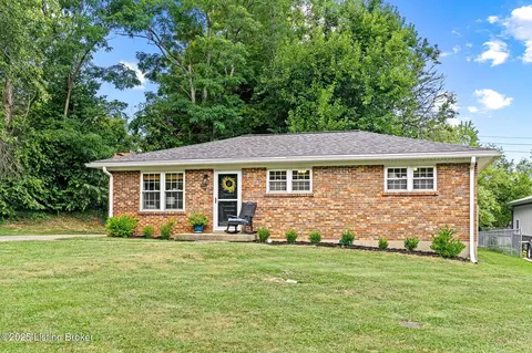 428 Mill Run Way, La Grange, KY 40031