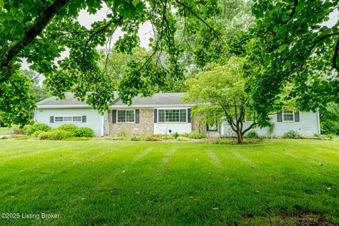 520 Ponder Dr, Shelbyville, KY 40065