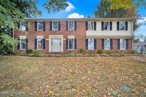 2824 Langdon Dr, Louisville, KY 40241
