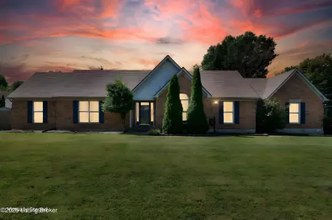 4807 Sussex Dr, Shepherdsville, KY 40165