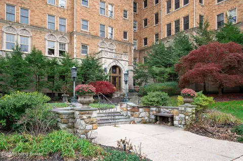 2140 Bonnycastle Ave #7A, Louisville, KY 40205