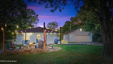 490 Fisher Ln, Mount Washington, KY 40047
