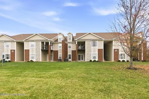10201 Deer Vista Dr #103, Louisville, KY 40291