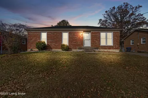 6610 El Toro Ct, Louisville, KY 40291