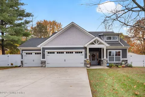 9204 Fairground Rd, Louisville, KY 40291