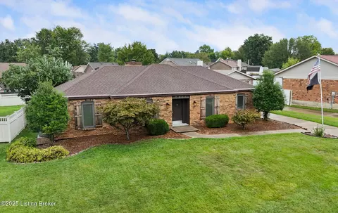 7807 Apple Valley Dr, Louisville, KY 40228