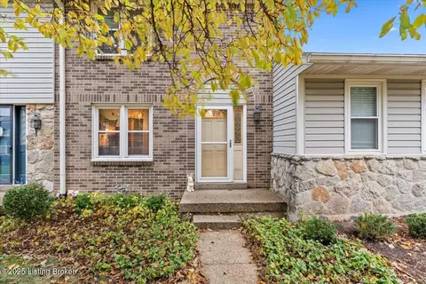 10509 Burns Ct, Louisville, KY 40223